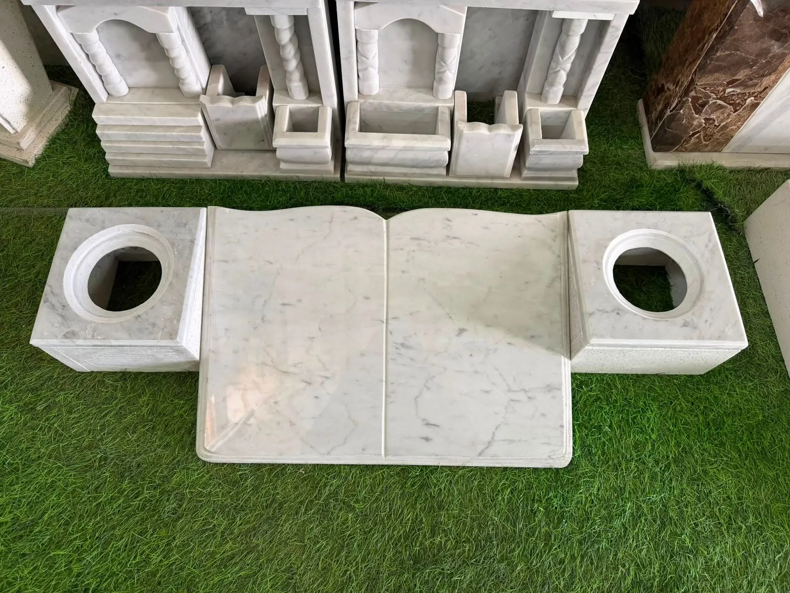 Trabajo en mármol realizado por Cat any — Lápidas de parque