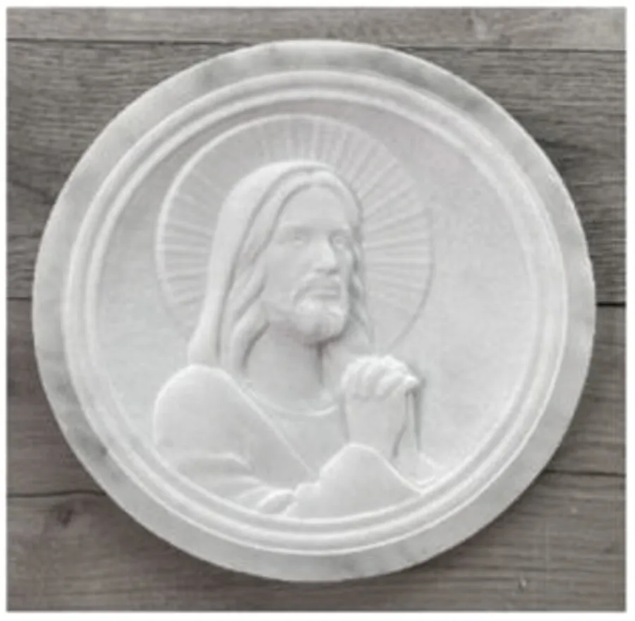 Tallado en mármol: Jesús orando